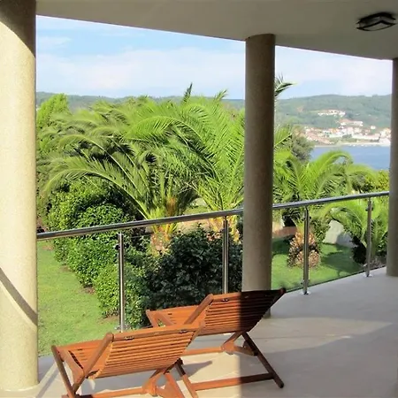 別荘 Casa De Pedra O Carballal