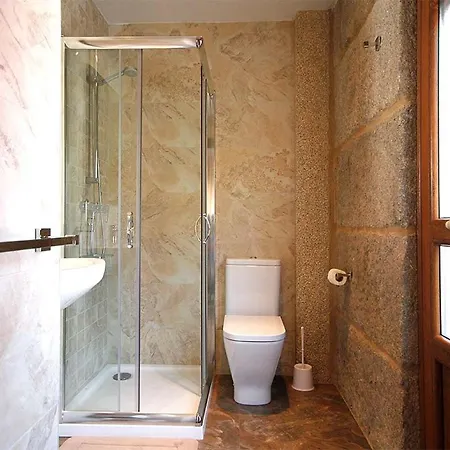 Casa De Pedra O Carballal