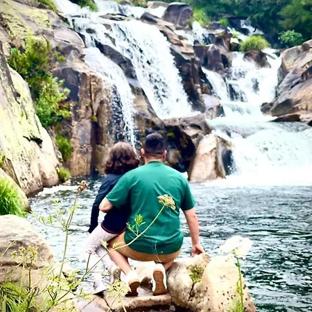 Casa De Pedra O Carballal *