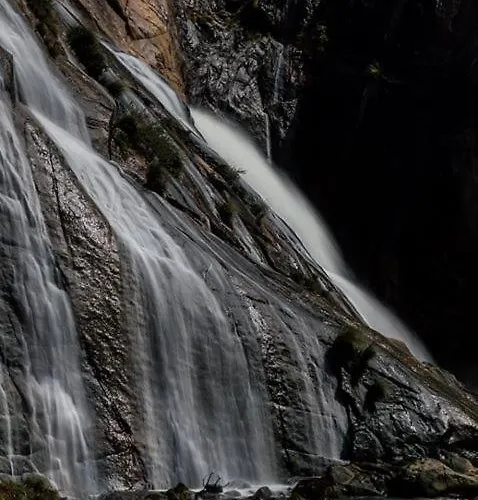 Casa De Pedra O Carballal * Ameixenda